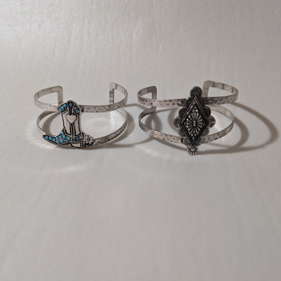 Jewelry - 🎀$5 Boho Western Style Bracelets